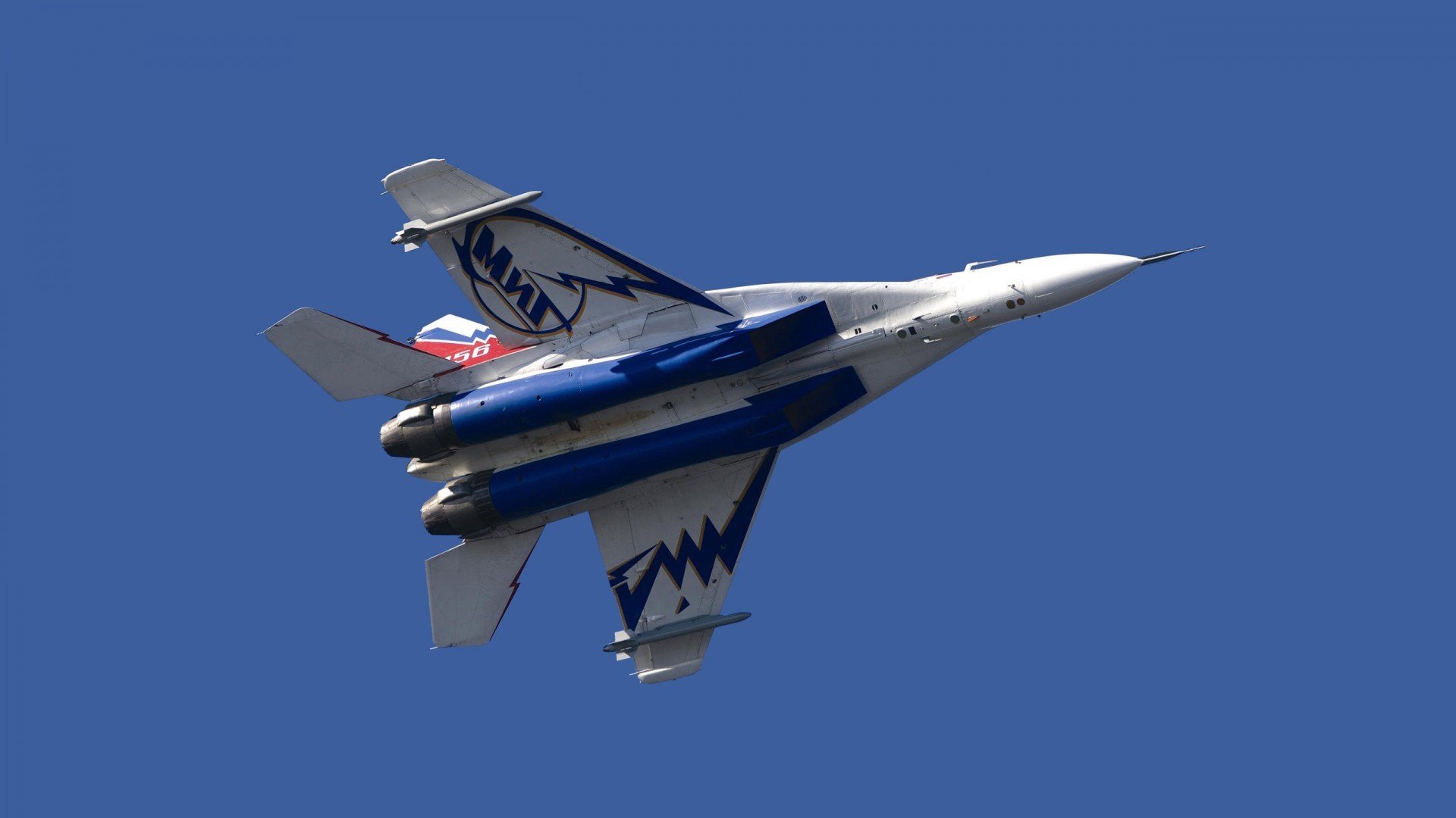 kaiyun.com-女子接力三国博弈 场面空前紧张，女子接力比赛