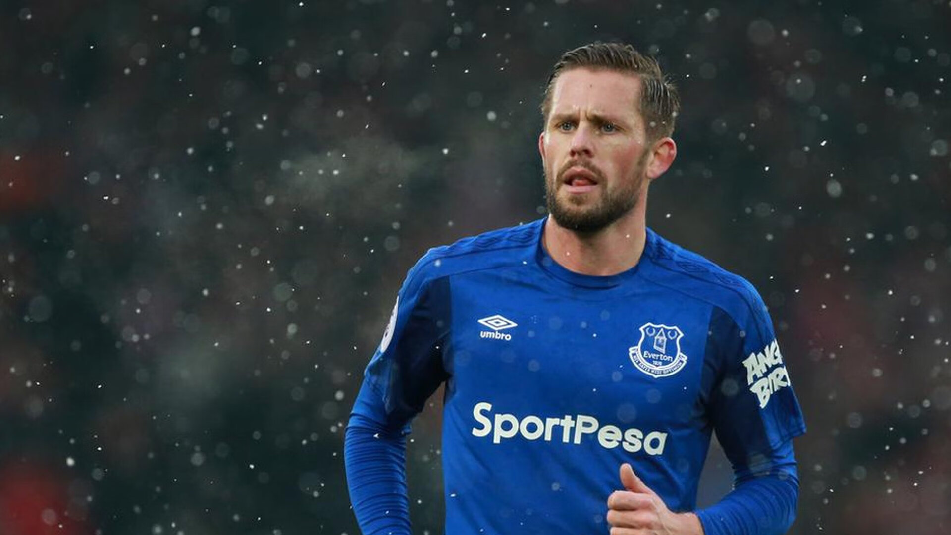 开云官方网页登录-覃海洋稳步提升成绩，赢得喝彩，覃海洲简历  第3张